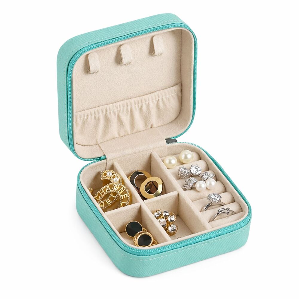 NWOT Compact Jewelry Travel Case Rings Necklace Earrings Storage Light Aqua Blue
